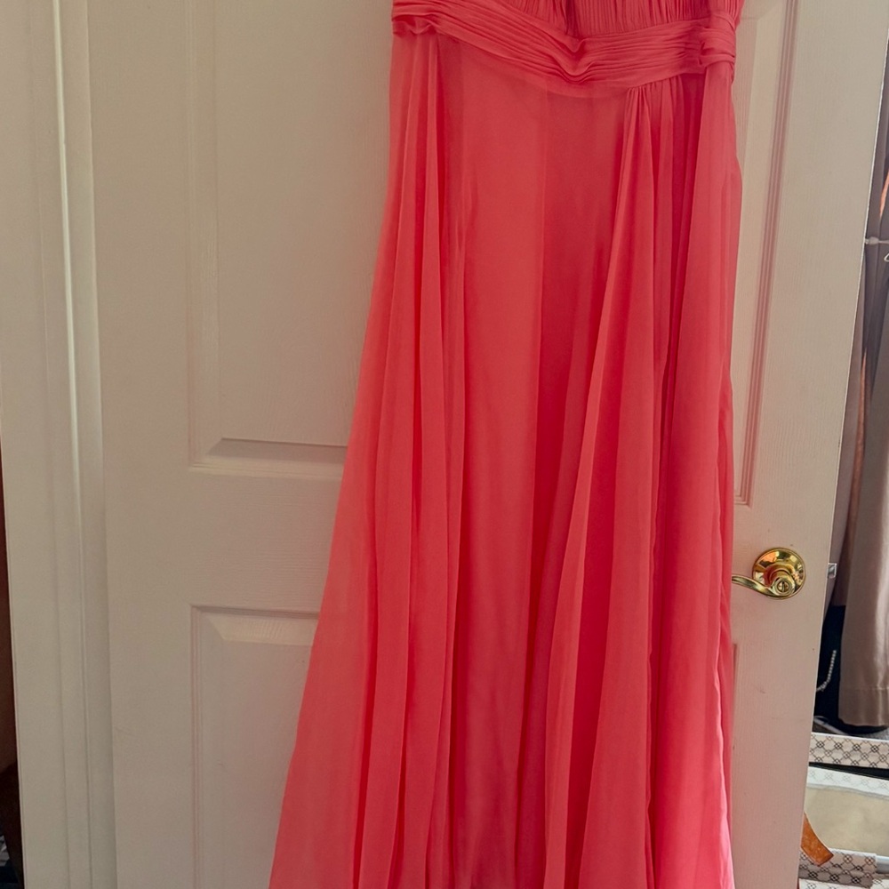 Absolutely gorgeous dress for a special occasion
